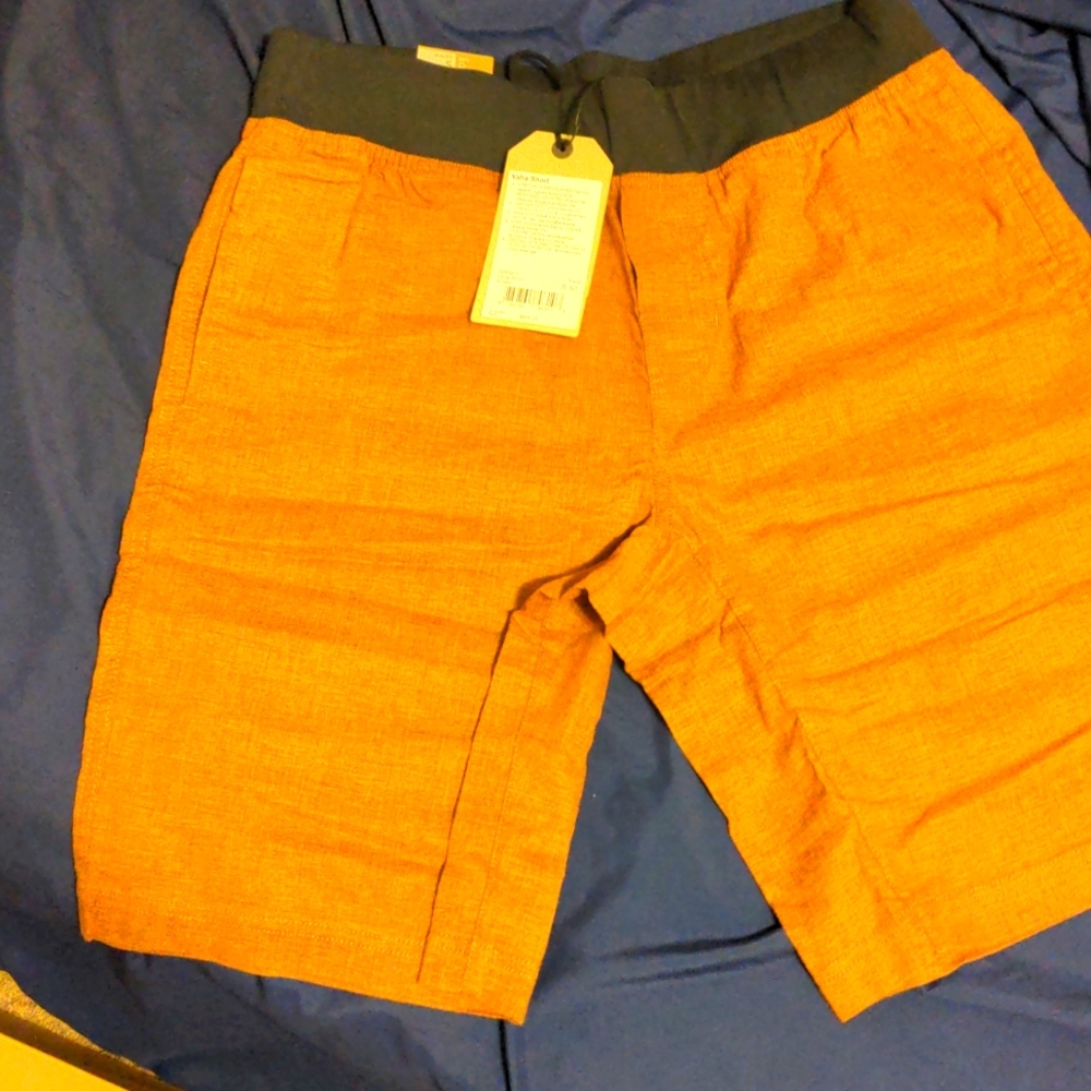 Vaha Prana Yoga Shorts - SMALL - LENGTH 10